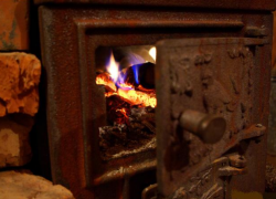 Два человека отравились угарным газом от неисправных печей 