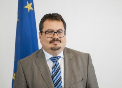 Посол Франции в Молдове поддержал Петера Михалко насчет его реплики по Шору