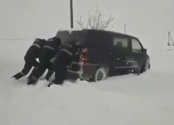 За последние сутки на территории страны произошло более 100 аварий