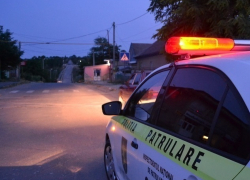 В Яловенском районе в ДТП с патрульной машиной пострадал полицейский