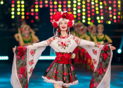 Ангелина Китайка на Мисс мира 2025: Национальный костюм Молдовы вызвал восторг