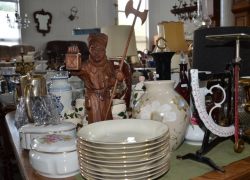 Схему контрабанды антиквариата организовали владелец столичных магазинов и предприниматель из Бричан