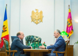 Игорь Додон провел рабочую встречу с послом РФ Олегом Васнецовым