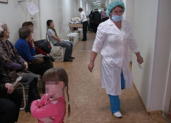 К молдавским врачам можно записаться на прием только за месяц или два, люди возмущены