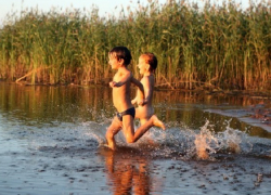 Трагедия в Конгазе: два маленьких ребенка погибли в водоеме