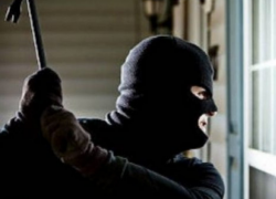 Полицейские скрутили жителя столицы, попытавшегося ограбить магазин на Ботанике в Кишиневе