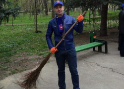 Депутат Сергей Сырбу пообещал новый "кошмар", но ему отключили микрофон