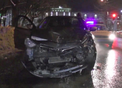 Извращенный секс мужчин с проституткой за рулем автомобиля закончился массовой аварией