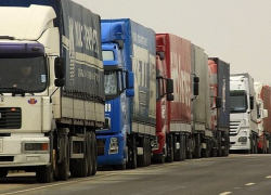 У дальнобойщиков из Вулканешт «возникли сложности» на Украине из-за введения военного положения