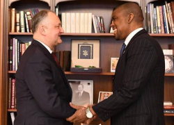 Игорь Додон провел рабочую встречу с послом США в Молдове