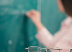 В Молдове некоторым учителям нужно ходить по 15 км, чтобы добраться до учебного учреждения