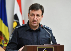 Зарплата полицейского невысока, стране не хватает правоохранителей