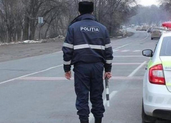 Житель Басарабяски после ударов в столб и в патрульную машину попытался подкупить офицеров