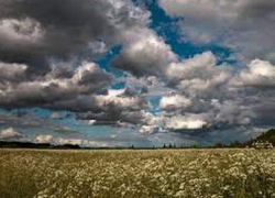 В субботу жара в Молдове немного спадет 