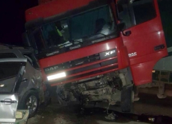 Преследуемая полицией пара разбилась в столкновении с грузовиком в Вулканештах 