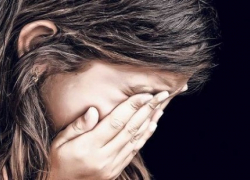 Шокирующий случай в Сынжерейском районе: 10-летнюю девочку насиловал муж ее бабушки