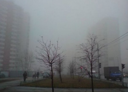 Жуткие пробки в столице спровоцировали два "туманных" ДТП 