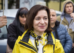 За месяц Майя Санду выпросила пожертвований на полмиллиона леев