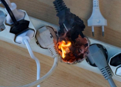 В Кагуле молодой мужчина погиб после включения сетевого фильтра