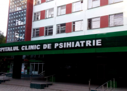 Мужчина, обезглавивший свою мать, 8 лет назад убил своего отца и годами содержался в «психушке»