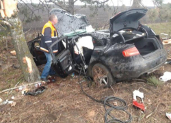 Жуткая авария в Дрокиевском районе - погиб молодой человек, ещё двое при смерти