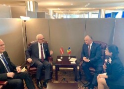 Молдавский президент встретился со своим латвийским коллегой в Нью-Йорке