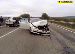 ДТП класса "люкс": Mersedes столкнулся с Porsche 