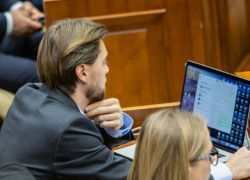 Депутаты PAS высказались об истории с чатом «Кенты»