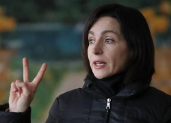 Когда Санду спросили про отношения с Россией, она снова сразу же заговорила про Приднестровье