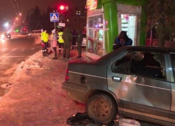 В Кишиневе молодой лихач сбил мужчину, стоявшего на остановке общественного транспорта