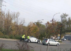 Полицейский автомобиль столкнулся с грузовиком и спровоцировал пробку в Кишиневе