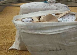 Хитроумную схему контрабанды сигарет выявили румынские таможенники в Скуленах 