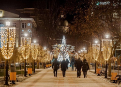 Аллея «Григоре Виеру» заиграла фантастическими красками