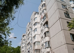 На Буюканах мужчина совершил самоубийство, прыгнув с 10-го этажа