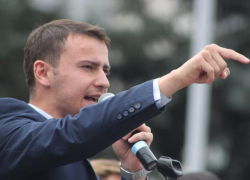 Депутату от партии Нэстасе надоела Молдова и он собрался эмигрировать