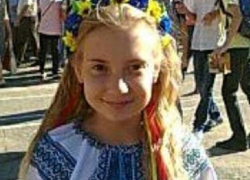 Мать заставила плачущую девочку идти в школу, и ее убили