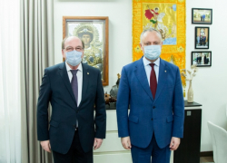 Лидер ПСРМ и посол России обсудили скорейшую доставку в Молдову вакцины Sputnik-V