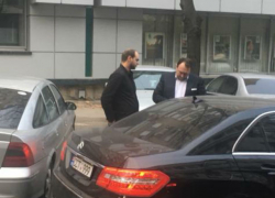 Экс-председатель Конституционного суда попал в ДТП: участники не стали вызывать полицию