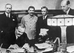 Эпик-фейл Молдовы: осуждение "пакта Молотова-Риббентропа" стало величайшей глупостью