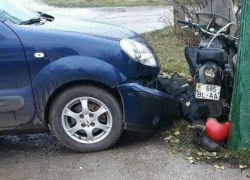 Водитель иномарки насмерть сбил автомобилиста в Бричанах