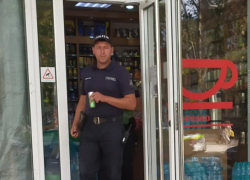 Полицейские в Кишиневе не соблюдают масочный режим - фотофакт