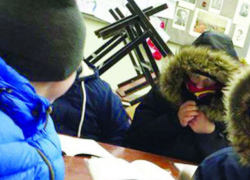 Ученики мерзнут без отопления в столичном лицее