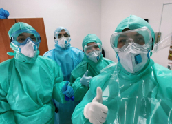 В 2022 году медработникам, заразившимся COVID-19, продолжат выплачивать по 16 тыс. леев 