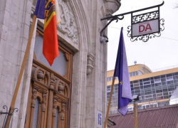 Депутат от партии Нэстасе подставился в дискуссии о русском языке