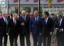 Игорь Додон отправился на заседание Высшего экономического совета ЕАЭС