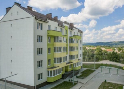 Примар и главный прокурор Ниспорен «отхватили» себе социальное жилье