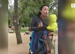 Женщина напала на девочку-подростка и избила ее