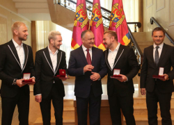 Совершившие подвиг на "Евровидении-2017" музыканты группы SunStroke Project  получили Ордена Почета 