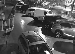 Котельцом по капоту Лексуса – и такое бывает в Кишиневе