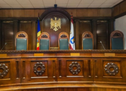 Муравский вернул на землю «радостного Канду»: Конституционный суд признал неконституционными 5-минутные отстранения президента 